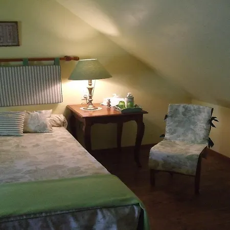 ベッド・アンド・ブレックファスト ル ムーラン ディス